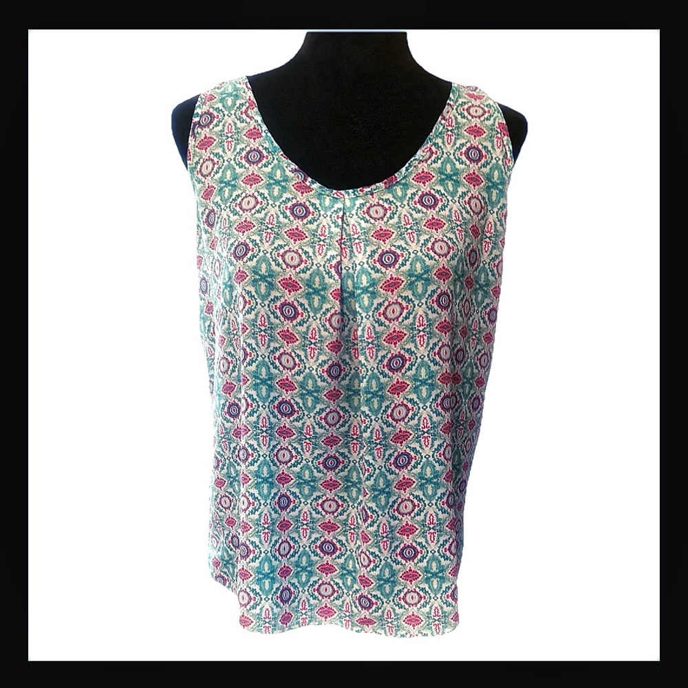 🎉HP🎉Altar'd State Sleeveless Boho Floral High/Low Top w/Bow Accent On Back M